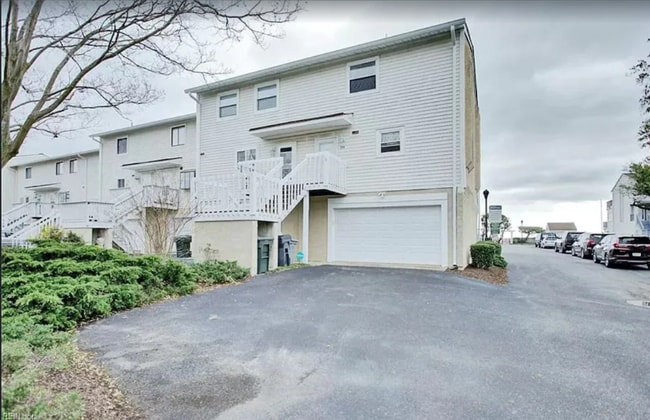 property at 314 N 1st St