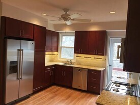 21 Saint Leo St in Pittsburgh, PA - Building Photo