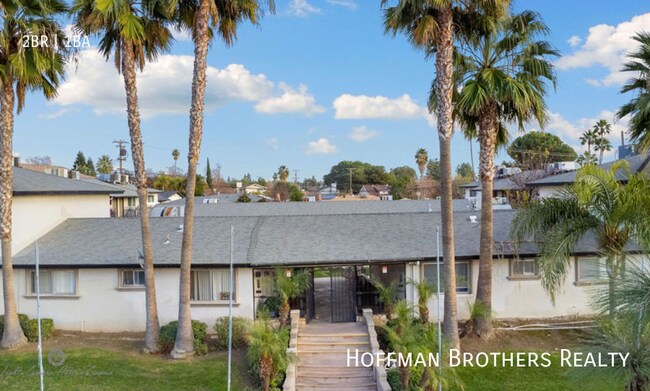 4235 Columbus St in Bakersfield, CA - Building Photo - Building Photo