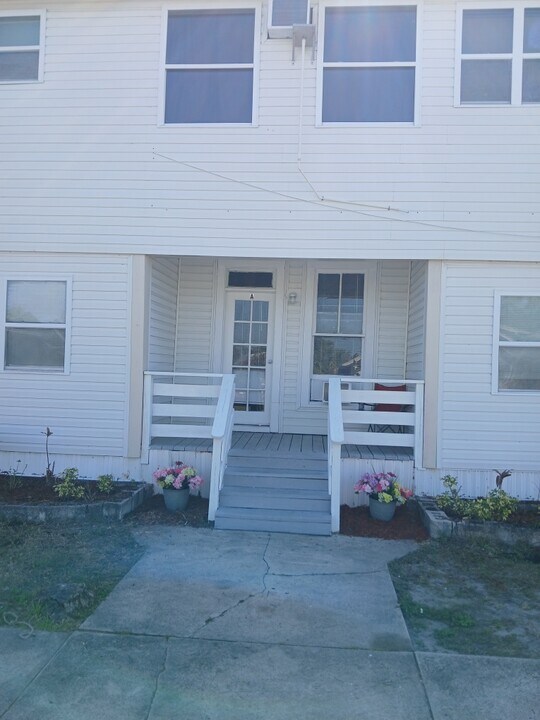 114 N Dade Ave, Unit # A in Arcadia, FL - Building Photo