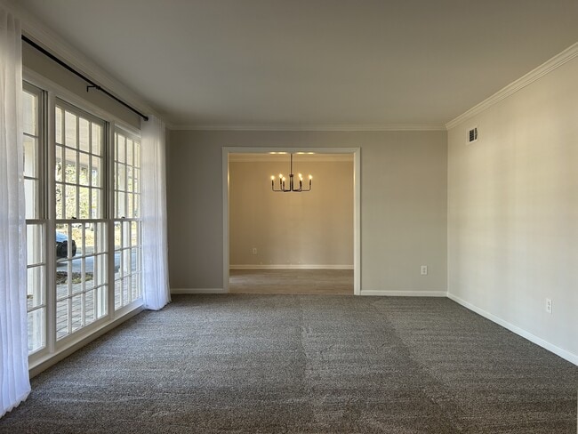 609 Windsor Rd in Savannah, GA - Building Photo - Building Photo