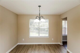 37 Ridgefield Dr in Douglasville, GA - Building Photo - Building Photo