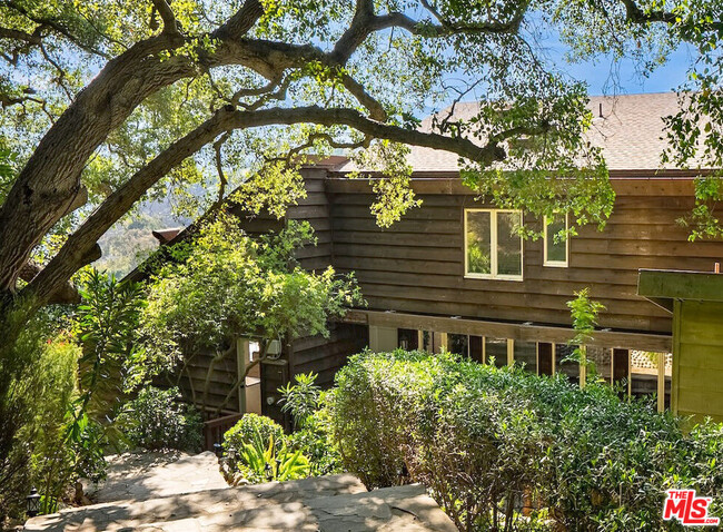 property at 21338 Colina Dr