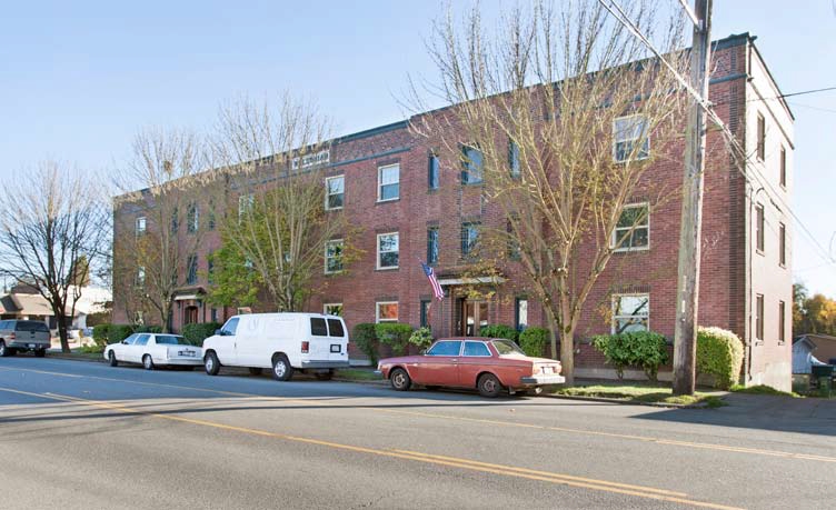 Nelsonian Apartments in Seattle, WA - Building Photo