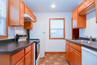 2616 6th Ave N in Grand Forks, ND - Building Photo - Building Photo