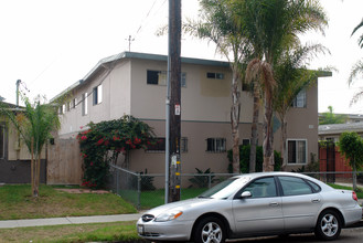 418-420 S Garfield St in Oceanside, CA - Building Photo - Building Photo