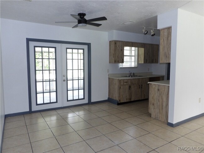 3810 S Kindness Terrace in Homosassa, FL - Building Photo - Building Photo