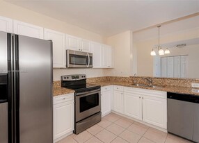 520 SE 5th Ave in Fort Lauderdale, FL - Building Photo