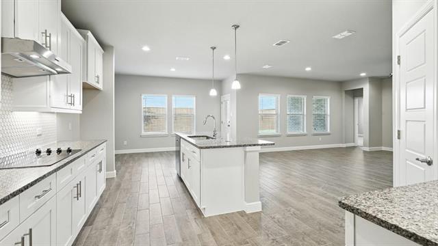 304 Lelo Ln in Mansfield, TX - Building Photo - Building Photo