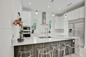 1601 Lugo Ave in Coral Gables, FL - Building Photo - Building Photo