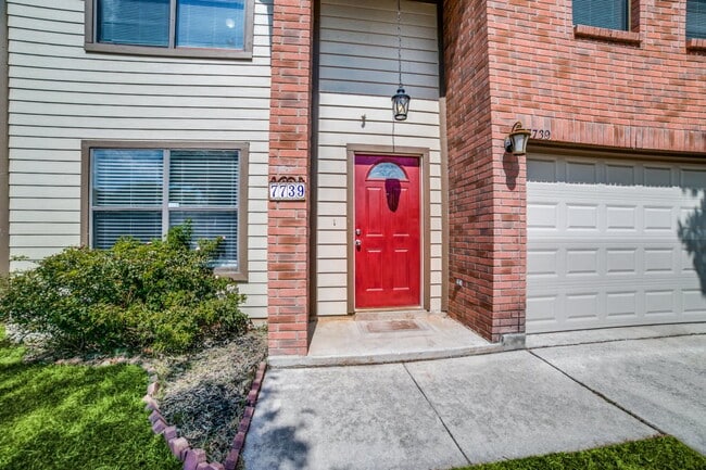 7739 Alverstone Way in San Antonio, TX - Building Photo - Building Photo