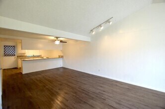 5510-5510 Fair Oaks Blvd in Carmichael, CA - Building Photo - Building Photo