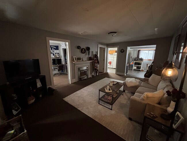 6 Forest Pl, Unit Rear in Fredonia, NY - Building Photo - Building Photo