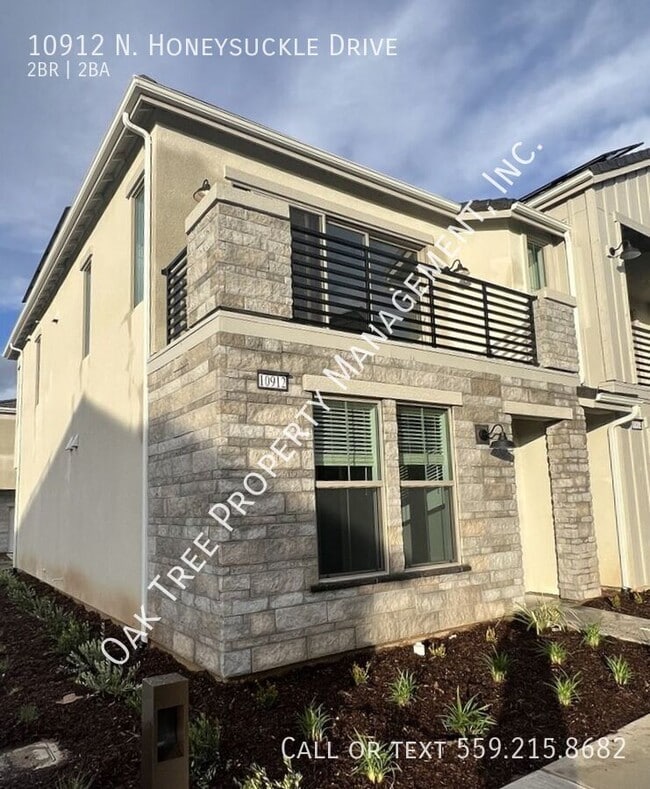 10912 N Honeysuckle Dr
