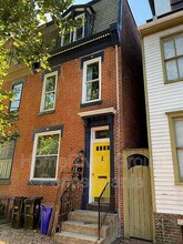228 North St in Harrisburg, PA - Foto de edificio - Building Photo
