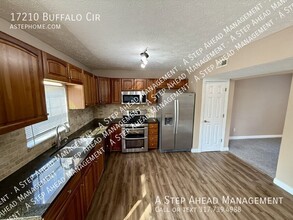 17210 Buffalo Cir in Westfield, IN - Building Photo - Building Photo