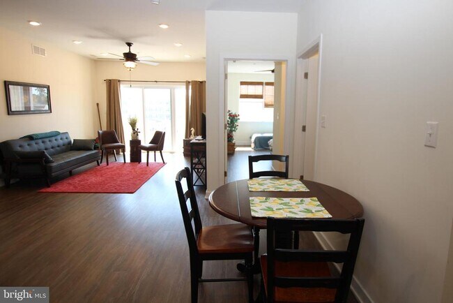 33707 Skiff Aly-Unit -207 in Lewes, DE - Foto de edificio - Building Photo