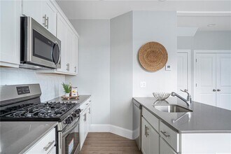50 Hopkins Ln in South Kingstown, RI - Building Photo - Building Photo