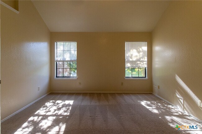 property at 205 Tomahawk Dr