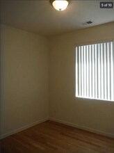 2254 Independence Pl in Hanford, CA - Building Photo - Building Photo