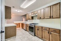 6338 Northland Dr photo'