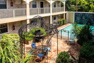 Courtyard Villas in Corpus Christi, TX - Building Photo - Building Photo