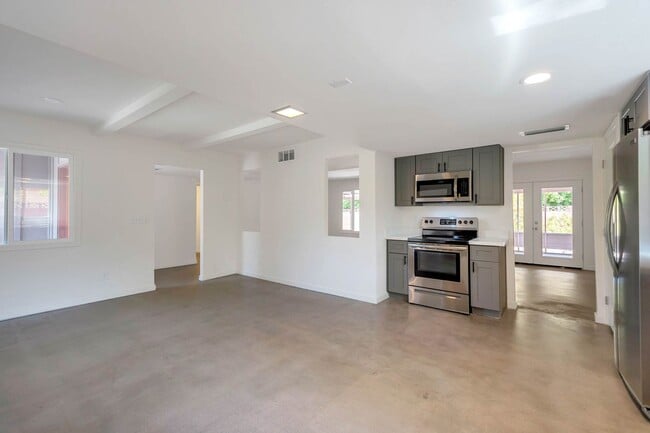 934 E Manhatton Dr in Tempe, AZ - Building Photo - Building Photo