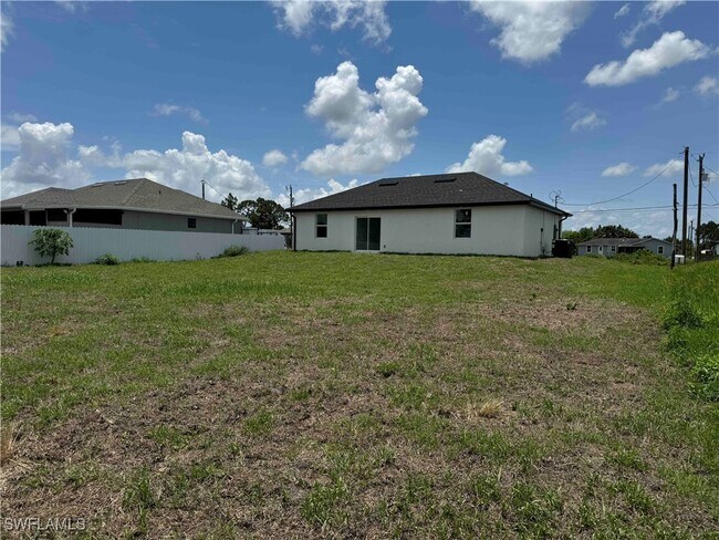 2902 27th St SW in Lehigh Acres, FL - Building Photo - Building Photo