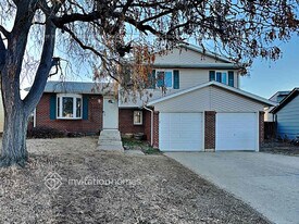 1821 S Joplin St in Aurora, CO - Building Photo