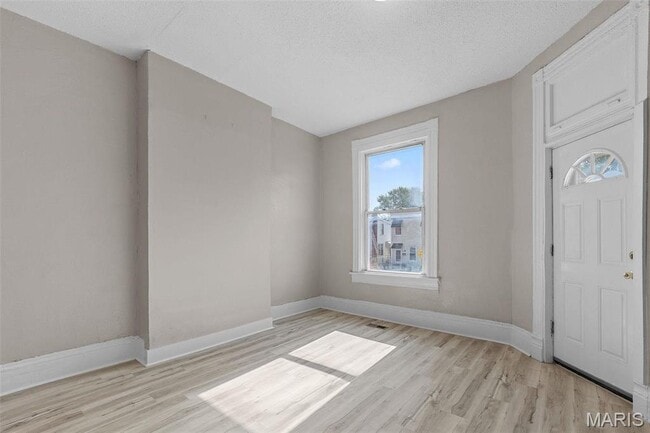 6821 Minnesota Ave in St. Louis, MO - Building Photo - Building Photo