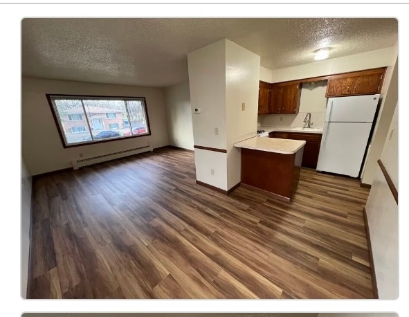 120 Mississippi Place NE, Unit 4 in Fridley, MN - Foto de edificio - Building Photo