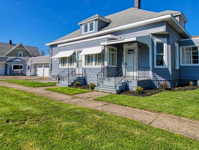 property at 1505 Carr St