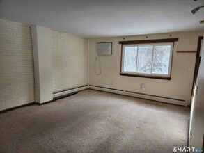 83 Churchill Way in Newington, CT - Building Photo - Building Photo