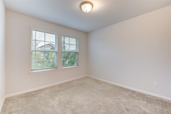 property at 2536 Malibu Gln Dr