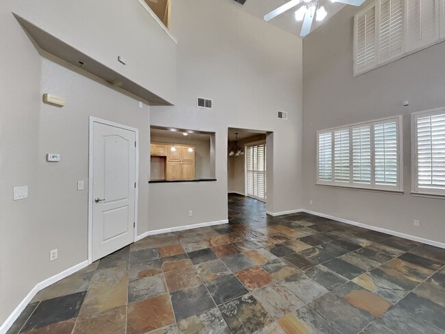 16759 English Country Trail in Lathrop, CA - Building Photo - Building Photo
