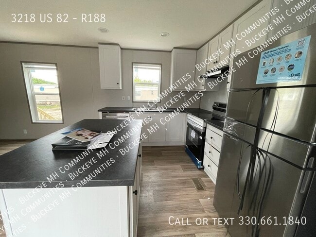 3218 OH-82 in Mantua, OH - Building Photo - Building Photo