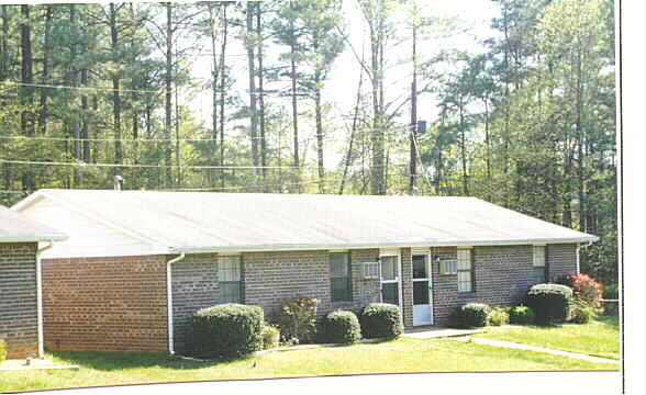 1051 Old Powder Sprngs Rd in Mableton, GA - Building Photo