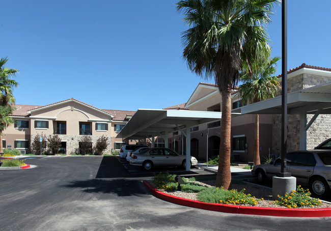 Coronado Drive Apartments in Henderson, NV - Foto de edificio - Building Photo