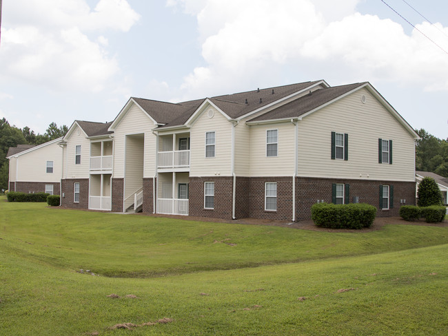 Palmettos Way in Loris, SC - Building Photo - Building Photo