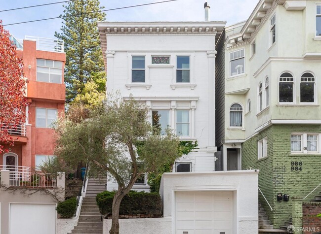 property at 980 Ashbury St