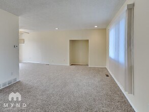 9894 W Polk Pl in Littleton, CO - Building Photo - Building Photo