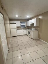 7490 SW 10th Ct in North Lauderdale, FL - Building Photo - Building Photo