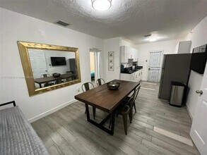 6410 NW 1st Pl in Miami, FL - Building Photo - Building Photo