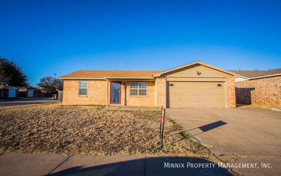 2226 87th St in Lubbock, TX - Building Photo