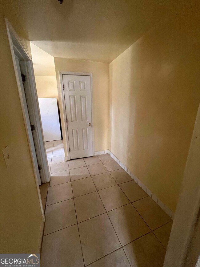 935 Slash Pine Rd-Unit -C in Forest Park, GA - Building Photo - Building Photo
