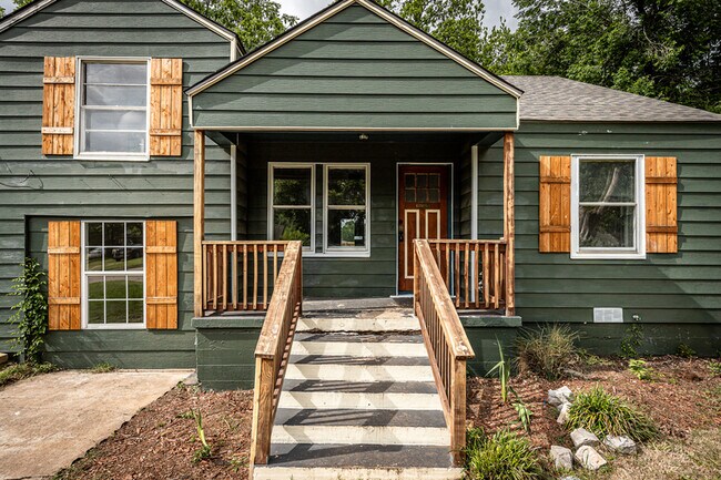 1925 NW Oak Ave in Lawton, OK - Building Photo - Building Photo