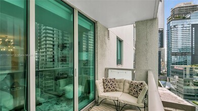 55 SE 6th St, Unit 2500 in Miami, FL - Building Photo - Building Photo
