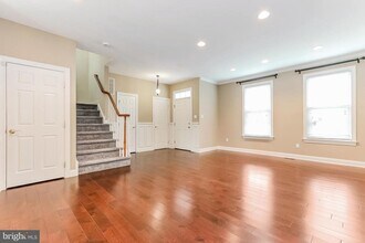 53 Malsbury St in Trenton, NJ - Building Photo - Building Photo