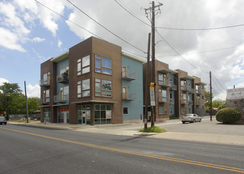 2931 E 12th St in Austin, TX - Building Photo