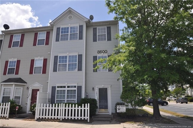 property at 8600 Neuse Landing Ln